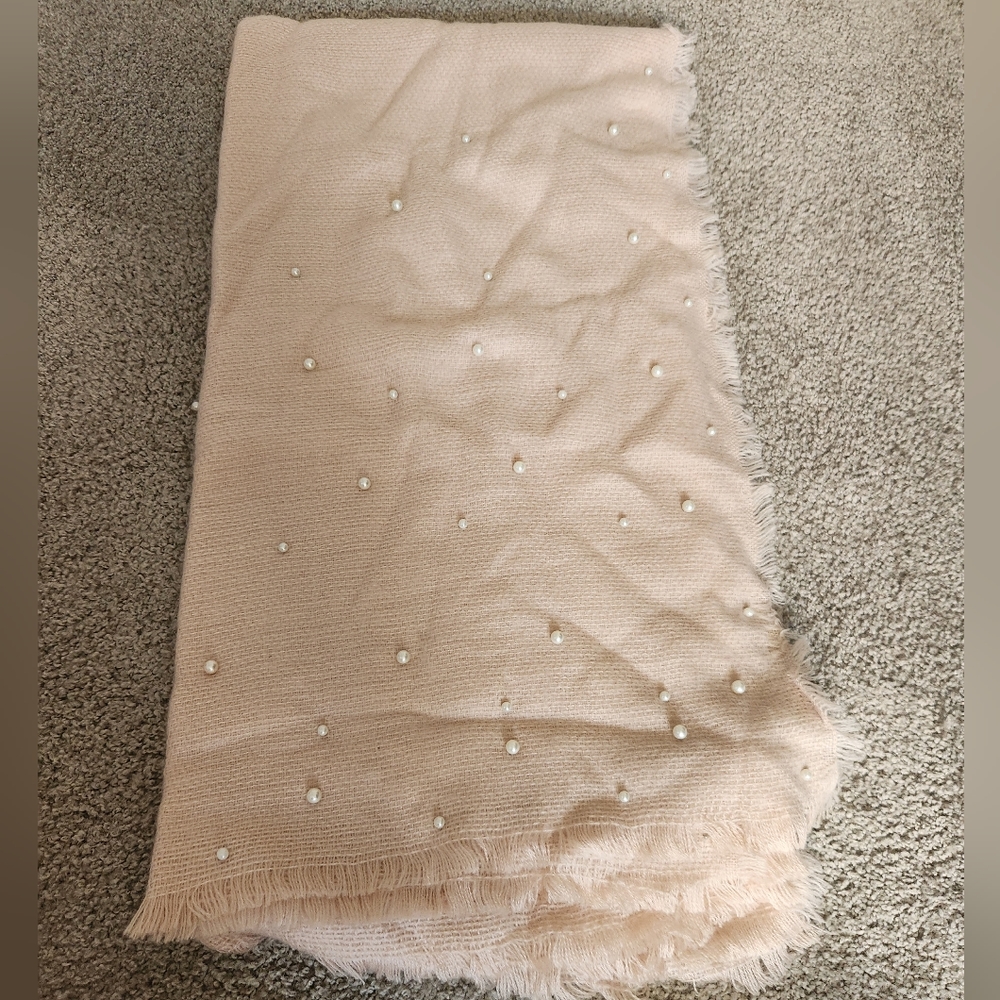 Buckle Scarf - Picture 2 of 4